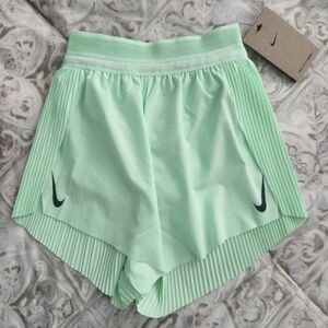 NWT Womens Nike Dri Fit Aeroswift Split Shorts